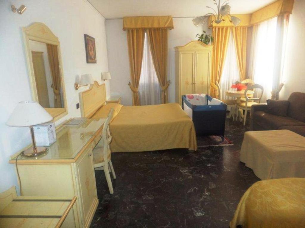 Ca Del Pozzo Hotel Venice Room photo