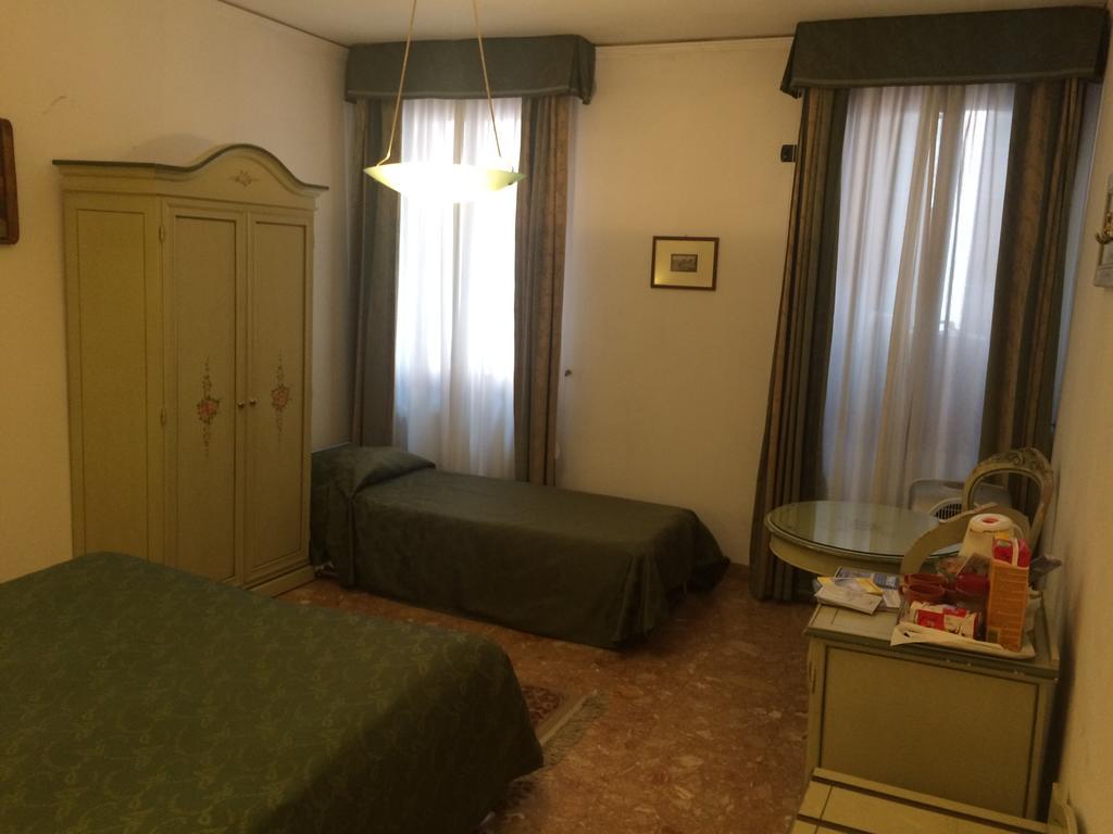 Ca Del Pozzo Hotel Venice Exterior photo